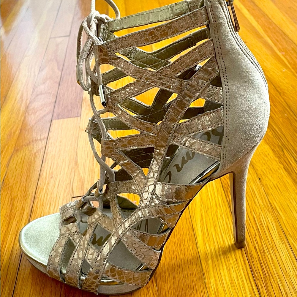 Sam Edelman Essex beige gold lace up leather suede high heels sandals, size 7.5
